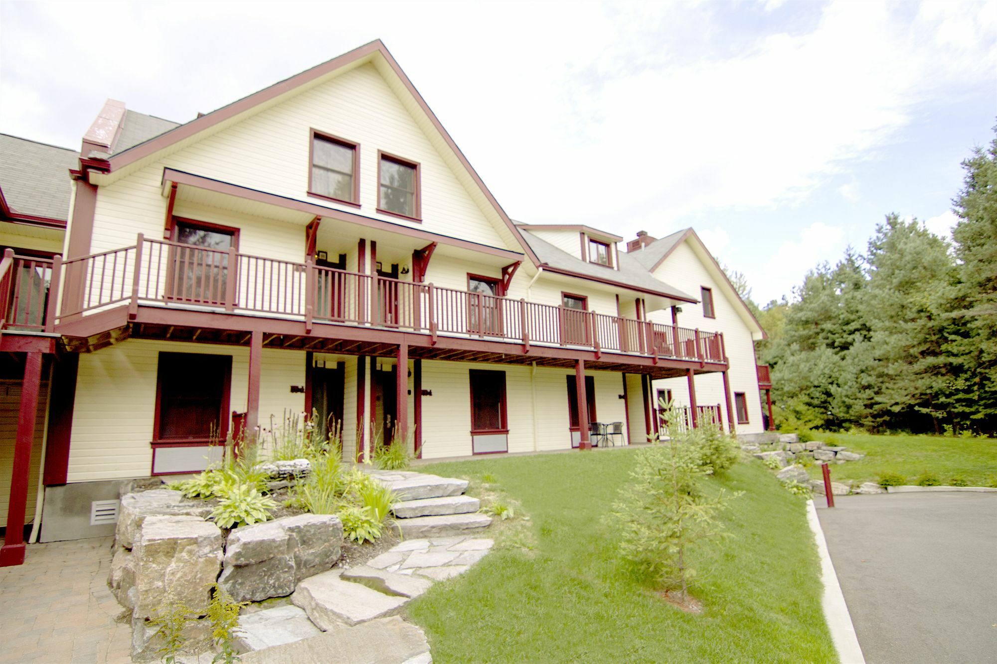 Suites De La Gare - Location Adp Mont-Tremblant Eksteriør billede